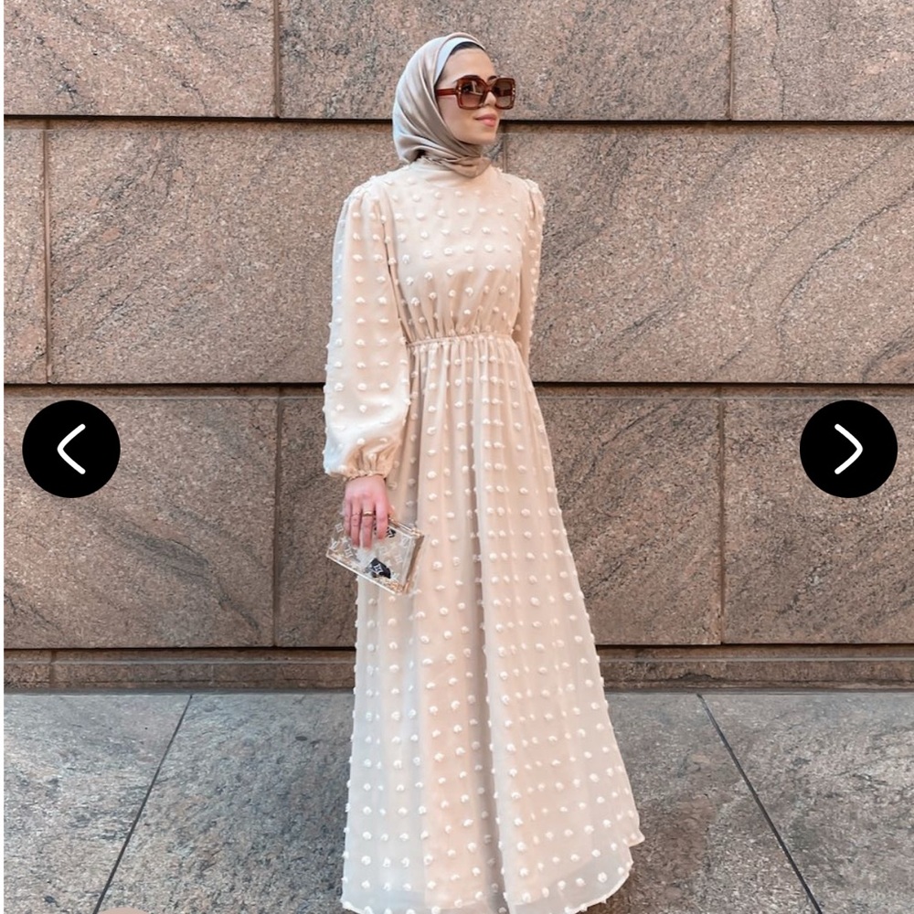 Chic Cream Long Sleeve Maxi Dress